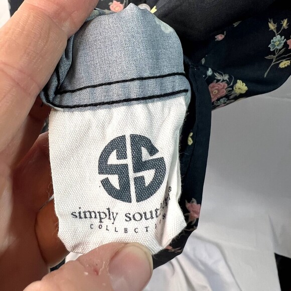 Simply Southern Floral Short Sleeve Button Up Mens Size Large - Picture 6 of 8